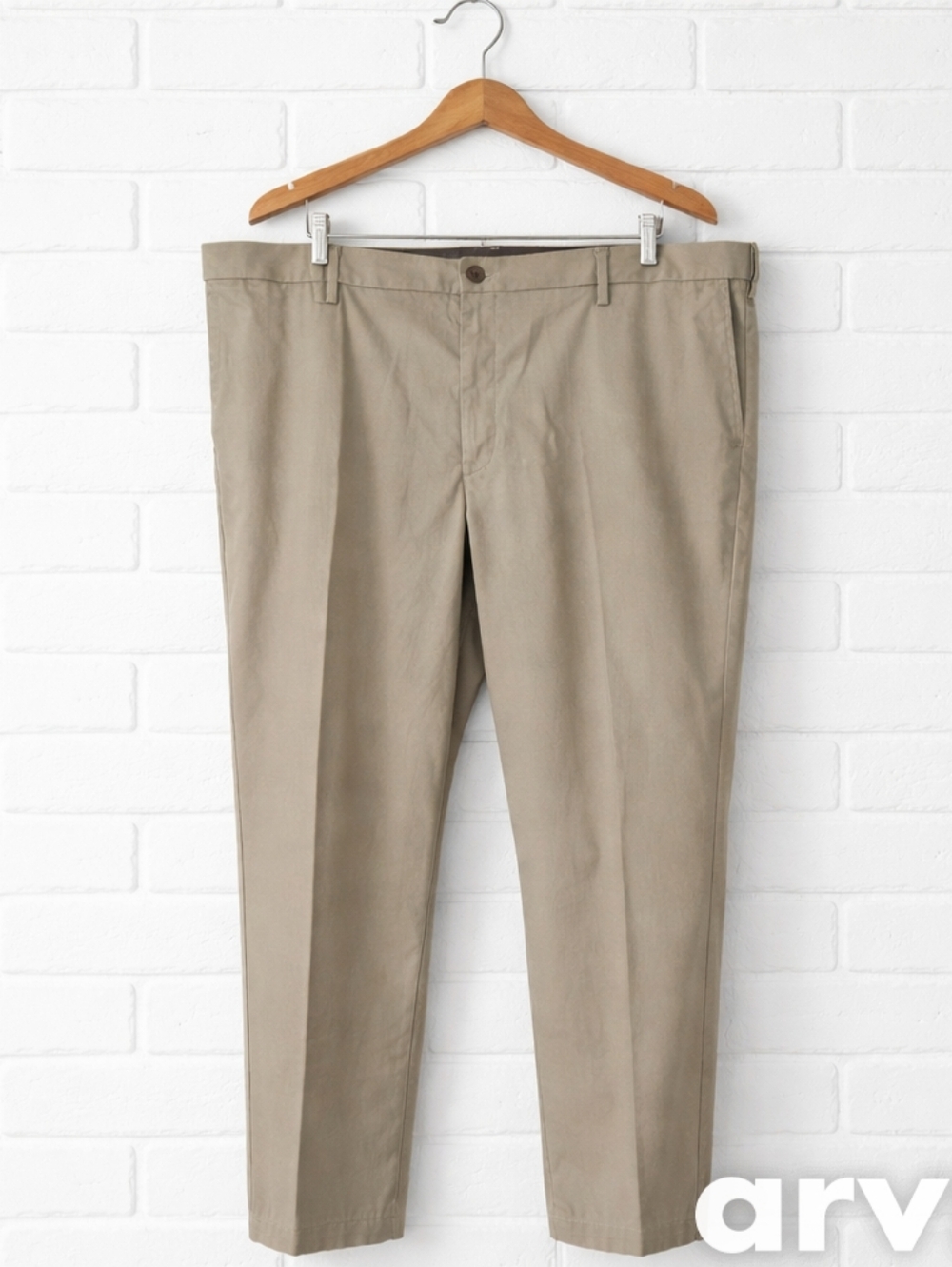 Dockers Classic Fit Khaki Pants Mens  44x30 Flat Front Flex Comfort EUC
